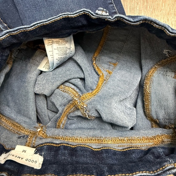 Good American Pull On Flare Jeans Size Medium in Indigo491 - Picture 13 of 14